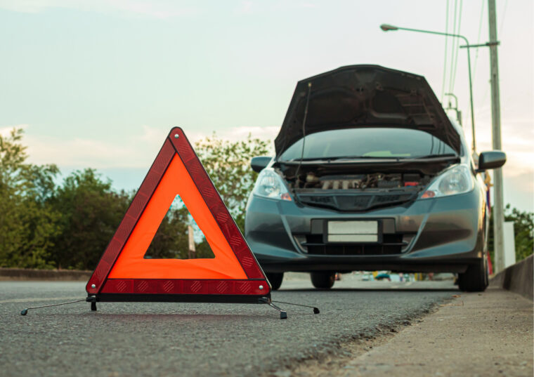 交通事故のむちうちは、なぜ翌日から痛くなるのか？
