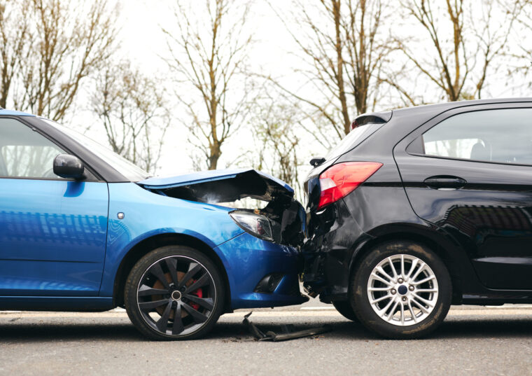 むち打ちの痛みが良くならない？交通事故後の通院期間と施術のベストタイミング
