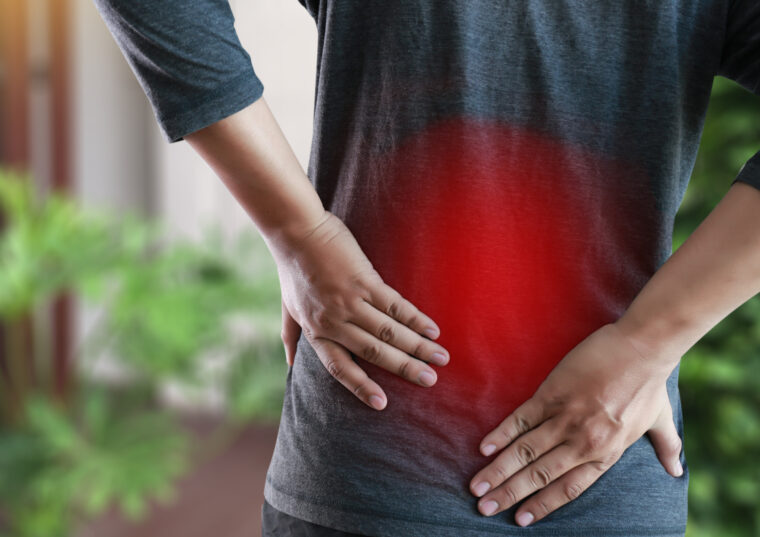 腰痛を何度も繰り返すのはなぜ？再発する原因と正しい対処法