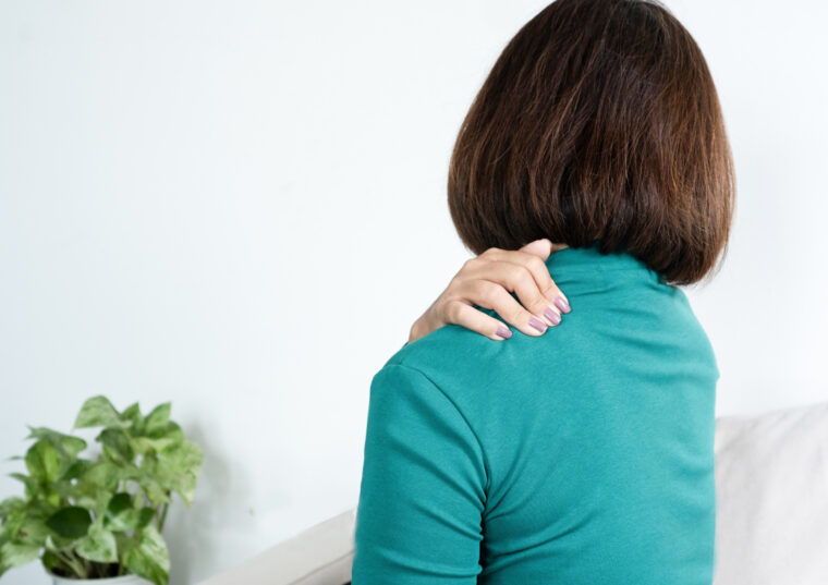 整形外科と整骨院、どっちに行くべき？首・肩・肩甲骨の痛みへの判断基準｜河内長野市